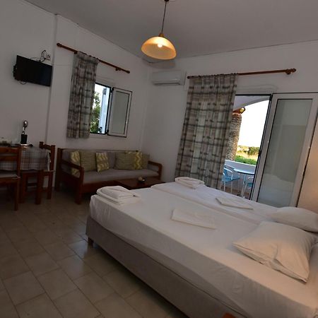 Morpheas Rooms Палиохора Екстериор снимка